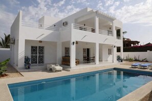 Pool - Villa with private pool 10x5 with FREE WIFI (Saly)