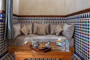 Family Double Room | Living area - Riad Jasmine (Rabat)