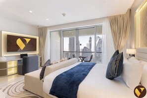 Luxury-Studio, Balkon, Stadtblick | Bügeleisen/Bügelbrett, Babybetten, kostenloses WLAN, Bettwäsche