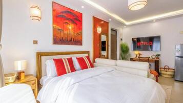 Superior Studio Suite | Free WiFi