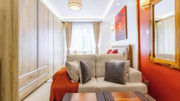 Superior Studio Suite | Living area