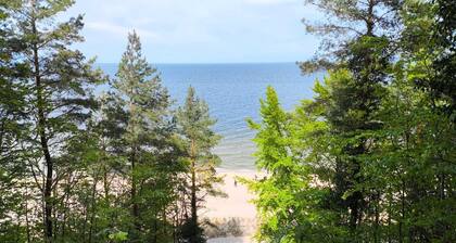 Sonnige 70m² Maisonette in Koserow: Strandnah, 2 Schlafzimmer, Balkon, Parkplatz