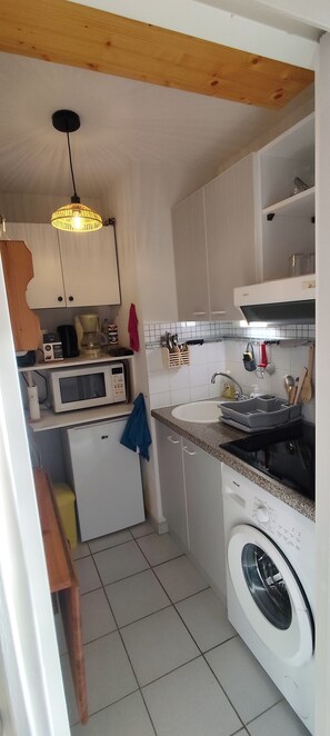 Fridge, microwave, stovetop, coffee/tea maker - Between sea and lake - Port Camargue (Le Grau-du-Roi)