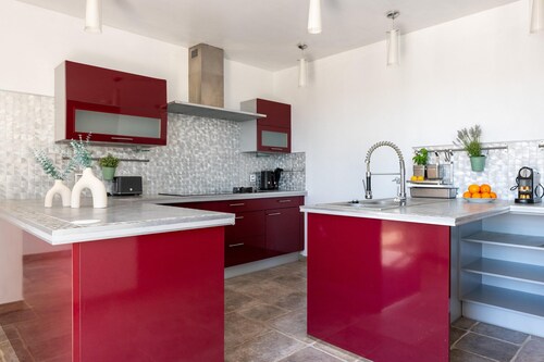Villa With Swimming Pool, Sauna, Fitness, sea View