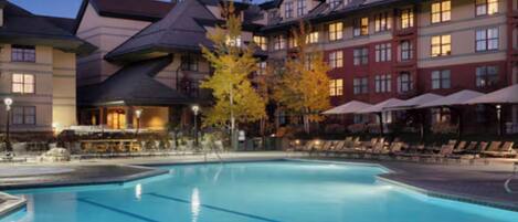 Piscina externa, piscina aquecida