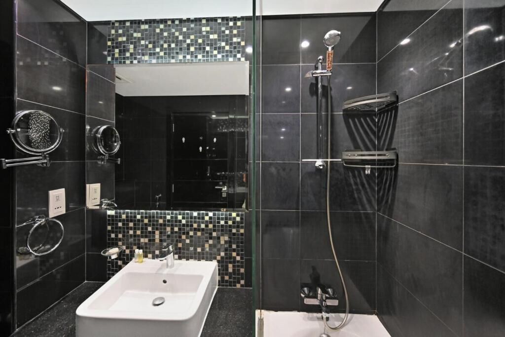 Apartamento, vista para a cidade | Banheiro