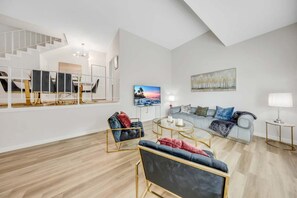 Apartment | 2 bedrooms - Oneluxstay 2BR Home Near the Beach (Redondo Beach)