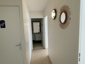 Interior - Quiet T3 apartment with terrace and parking, near Crouesty harbor (Arzon)