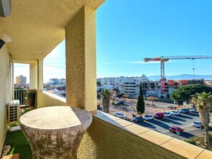 Property grounds - Modern T2 with Air Conditioning, Wifi, Parking - 2/4 people (Canet-en-Roussillon)