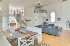 House (3 Bedrooms) | Interior - 'the Sanctuary' in Historic Dtwn Staunton (Staunton)