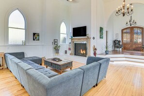 House (3 Bedrooms) | Interior - 'the Sanctuary' in Historic Dtwn Staunton (Staunton)