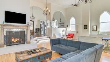 House (3 Bedrooms) | Front of property