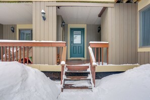 Apartment (2 Bedrooms) | Interior - Walk to Golf Course! Clymer Summer Escape w/ Deck (Clymer)
