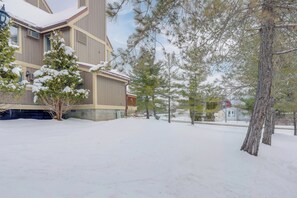 Apartment (2 Bedrooms) | Interior - Walk to Golf Course! Clymer Summer Escape w/ Deck (Clymer)