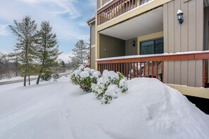 Apartment (2 Bedrooms) | Interior - Walk to Golf Course! Clymer Summer Escape w/ Deck (Clymer)