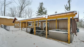 House (3 Bedrooms) | Front of property