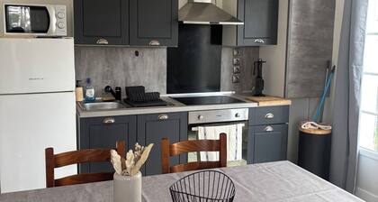 House 1 km from the beach