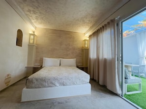 Blackout drapes, soundproofing, free WiFi - Oasi Cleopatra Luxury suite B&B (San Pietro In Bevagna)