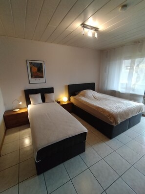 2 Schlafzimmer, Bügeleisen/Bügelbrett, kostenloses WLAN, Bettwäsche