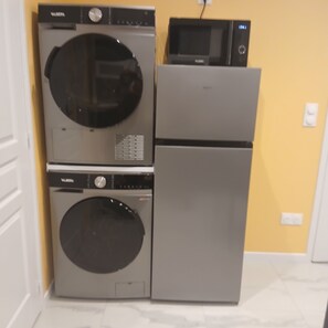 Interior - Luxury train station 200 meters away, Spa, Balneo, Arcade games. (Metz)