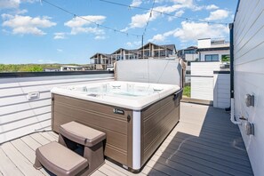 Outdoor spa tub - Ultimate group stay! | 4 Houses, Hot Tubs & Views! (nashville)