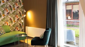 Leilighet, hageutsikt | Oppholdsområde