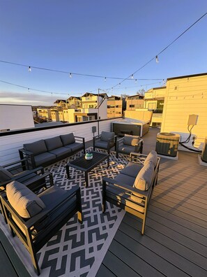 Terrace/patio - Luxury Nashville Escape w/ Rooftop Hot Tub & Skyline Views (nashville)