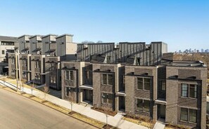 Exterior - 2 Side-by-Side Houses +Rooftop Hot Tub (Sleeps 20) (Nashville)