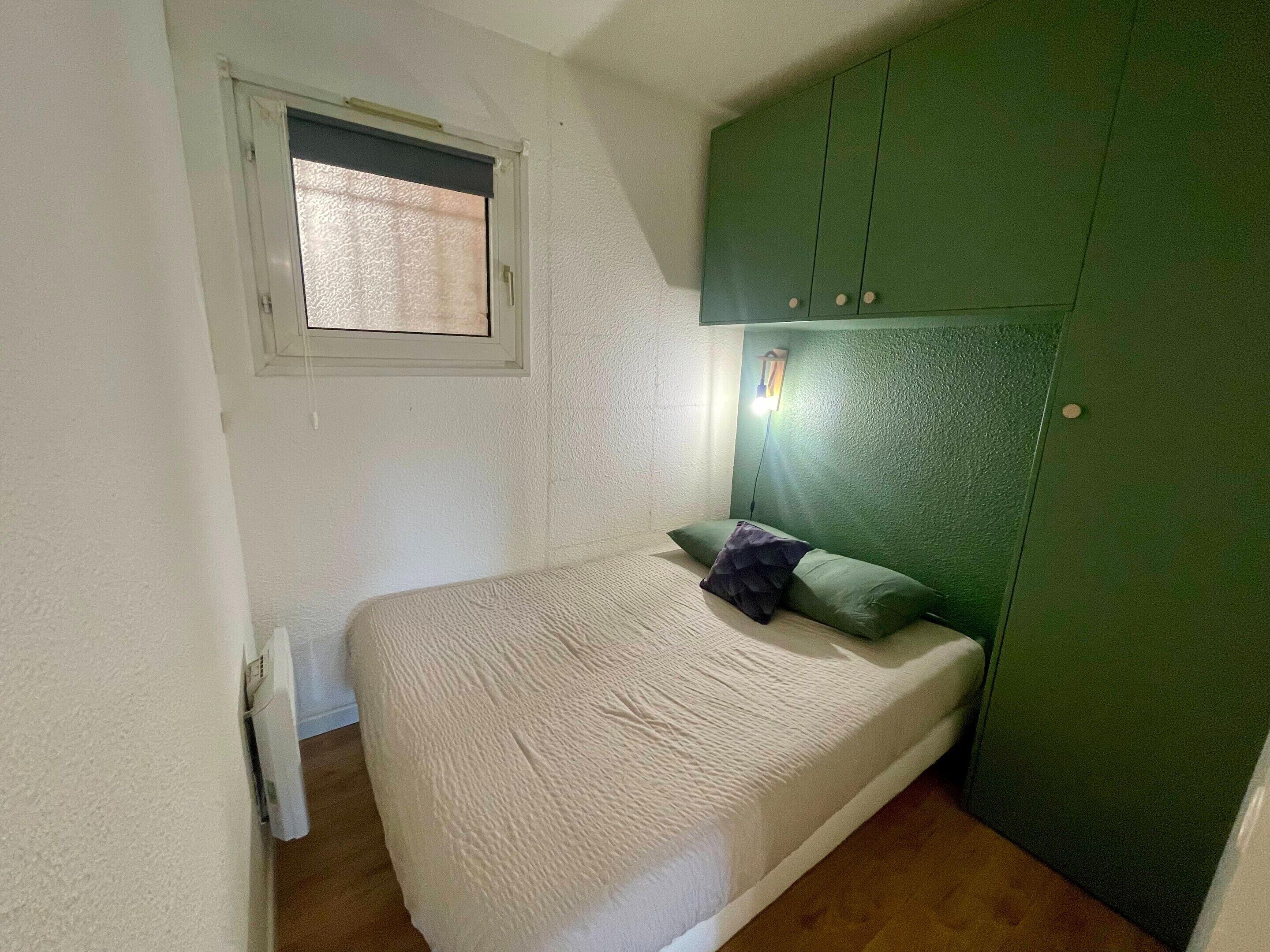 House | 1 bilik tidur, cadar katil 