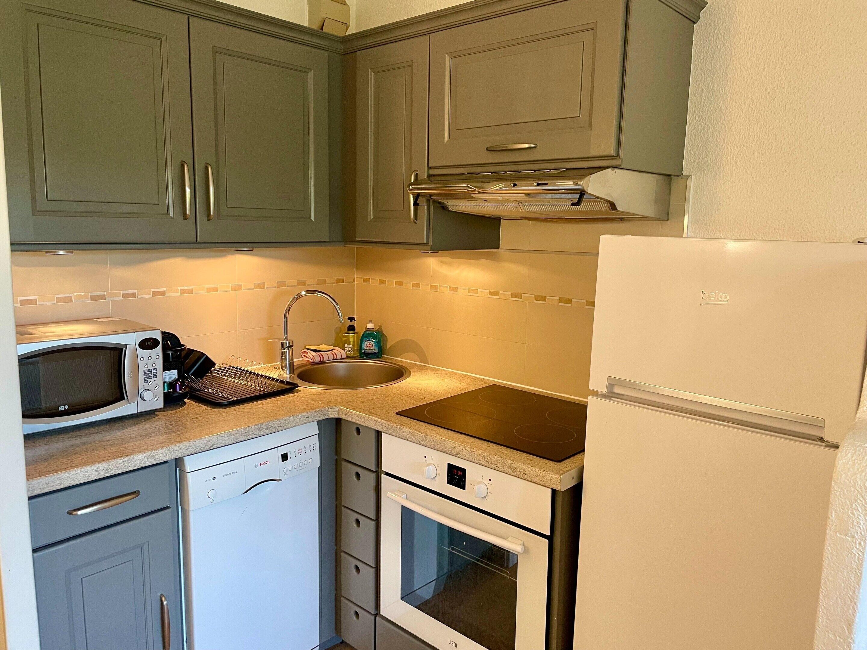 House | Dapur peribadi | Bekalan pembersihan 
