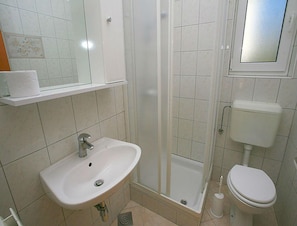 Apartment | Bathroom - Charming Apartment in Stara Novalja (Novalja)