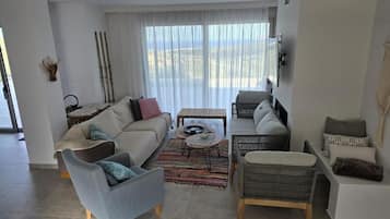 Luxury Villa, Sea View | Living area