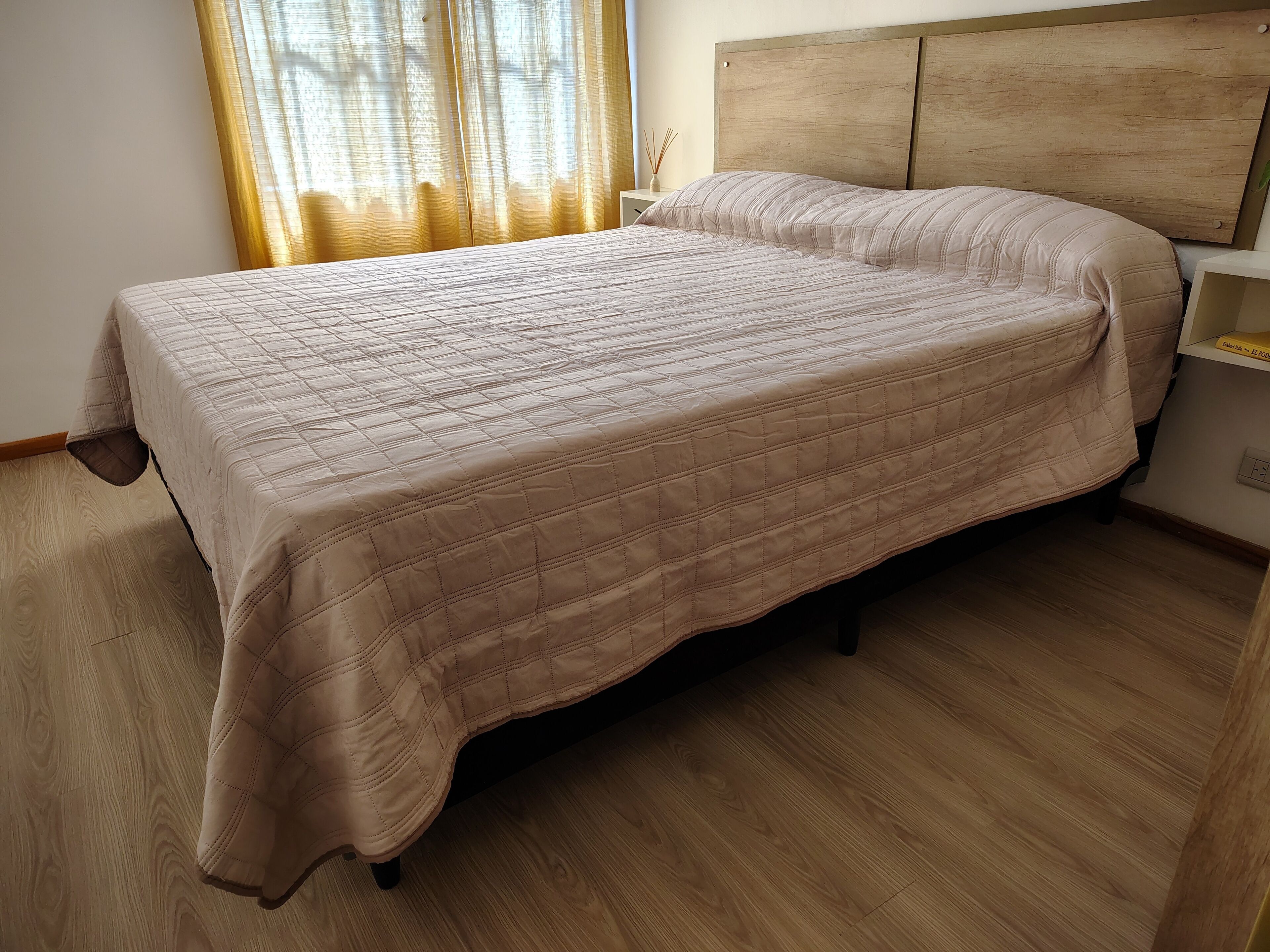 1 quarto, acesso à internet, roupa de cama