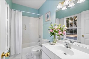 Shower, hair dryer, towels - New to Rental Market in 2026 Spacious 3 BR/ 3BA Villa in Shipyard (Hilton Head Island)