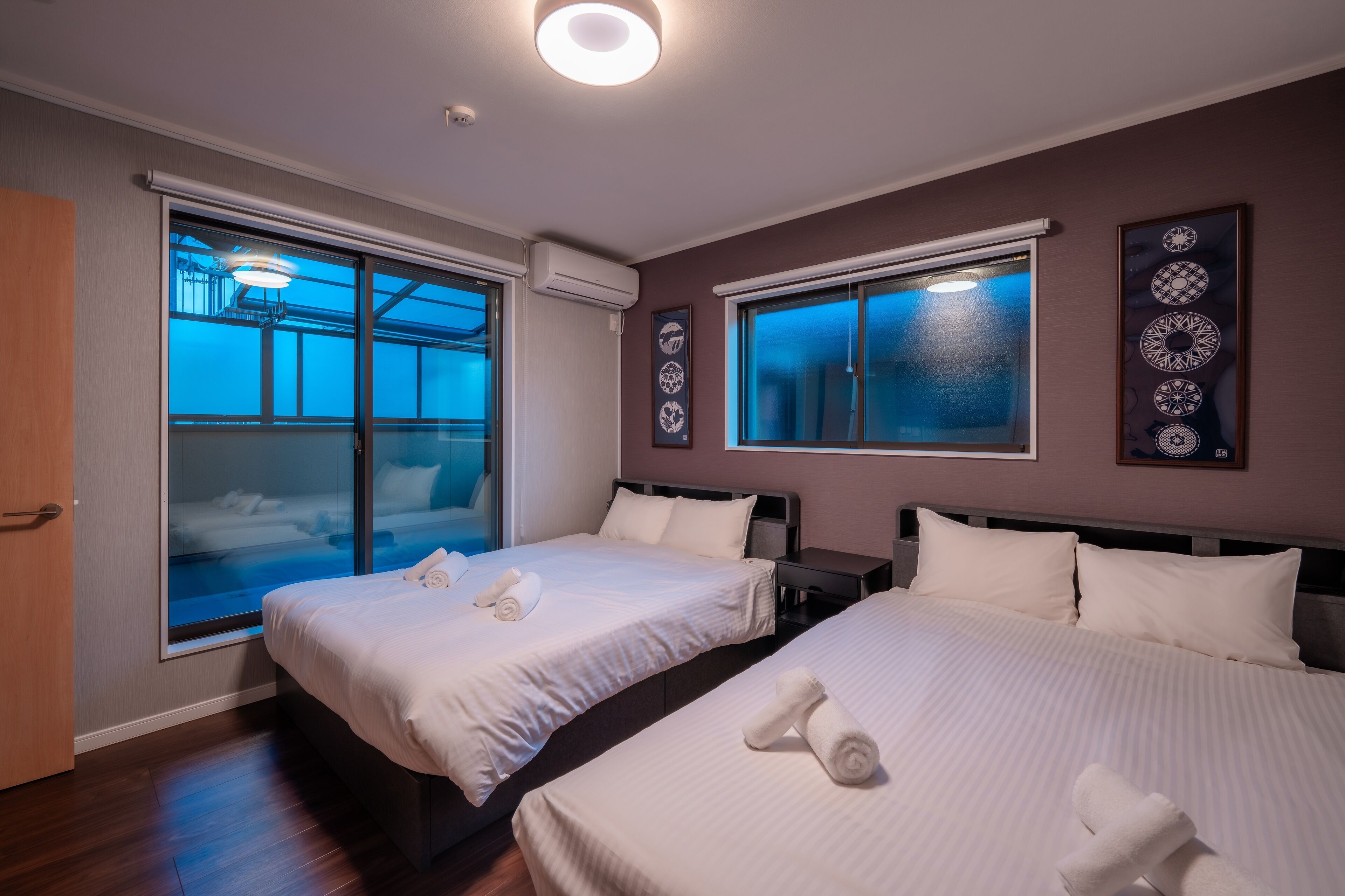 Superior House | Blackout drapes, iron/ironing board, free WiFi, bed sheets