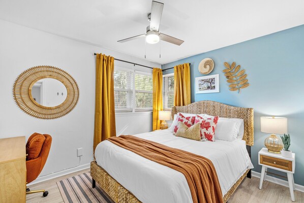 Iron/ironing board, Internet, bed sheets - 5BR2BA,Game Rm,FirePit,Golf,BBall,Near Parris Island (Beaufort)