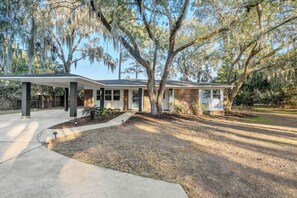 Exterior - 5BR2BA,Game Rm,FirePit,Golf,BBall,Near Parris Island (Beaufort)