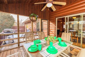 Outdoor dining - Snug 3 BR Cabin Hideaway • Private Hot Tub • Dog Friendly (Galena)