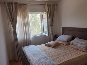 Silitysrauta/-lauta, internet, vuodevaatteet