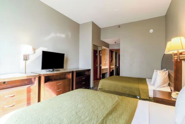 Bügeleisen/Bügelbrett, kostenloses WLAN, Bettwäsche