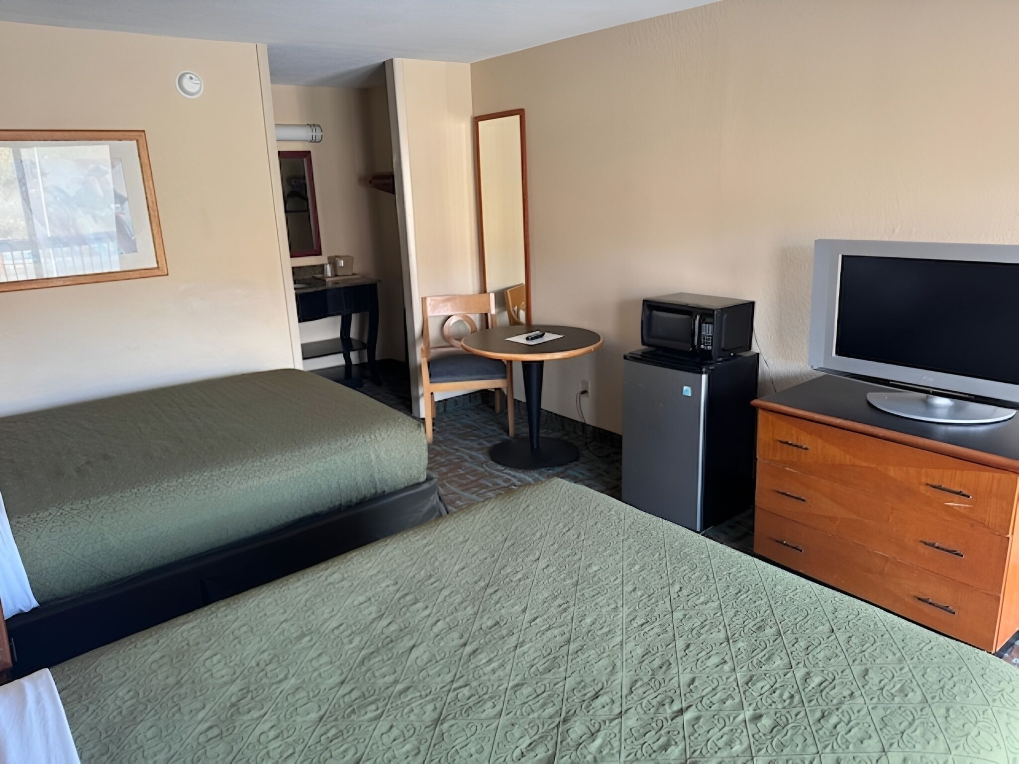 Bedroom. Interior and views may vary based on location and availability.