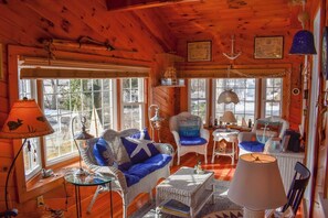 Smart TV - Charming 4 bedroom-Walk to Mayflower Beach (Dennis)