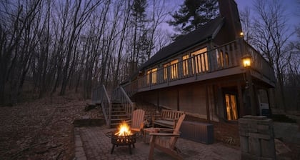 Cozy Cabin on Crooked Lane close to Lake Wisconsin