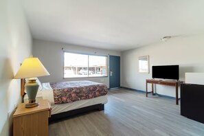 Bügeleisen/Bügelbrett, kostenloses WLAN, Bettwäsche