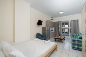 อพาร์ทเมนท์, ระเบียง, วิวเมือง | ผ้าม่านกันแสง, ห้องเก็บเสียง, เตารีด/โต๊ะรีดผ้า, Wi-Fi ฟรี