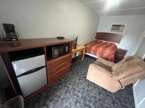 Bügeleisen/Bügelbrett, kostenloses WLAN, Bettwäsche