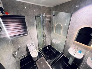 Comfort Apartment, Balcony, City View | Bathroom - Kim Thompson Shortlets (Abuja)