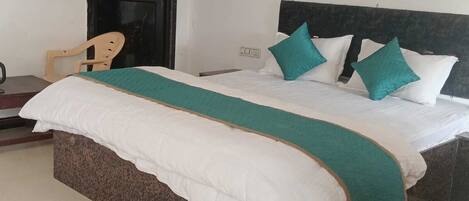 Chambre supérieure double, vue sur le jardin | AccÚs au Wi-Fi (inclus)