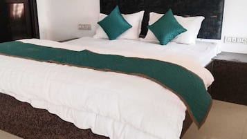 Superior Double Room, Garden View | Free WiFi