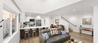 The Luxe Shores House | The Chosen Collection